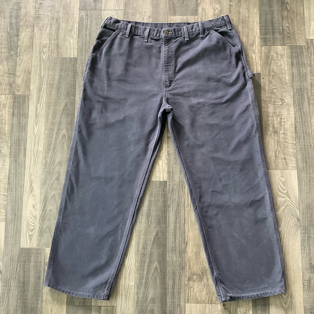 44x32 Carhartt Duck Canvas Utility Work Pants
# B11 PTB
Dungaree Fit
Gray